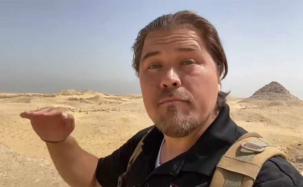 The Nomadic Professor filming on location in Egypt